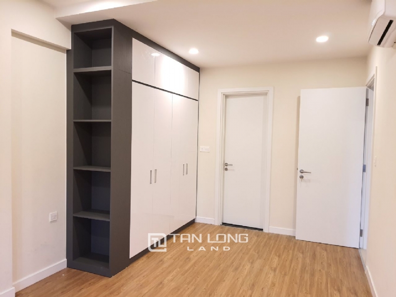 Bright apartment for rent in Kosmo Tay Ho, Tay ho district 7
