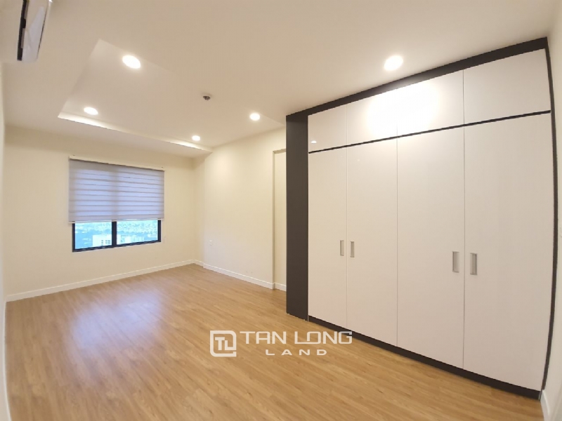 Bright apartment for rent in Kosmo Tay Ho, Tay ho district 8