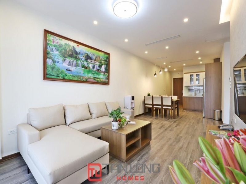 Charming well 02 bedroom apartment for rent in Tay Ho street 7