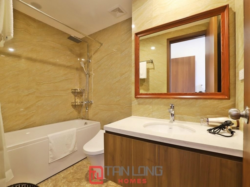 Charming well 02 bedroom apartment for rent in Tay Ho street 17