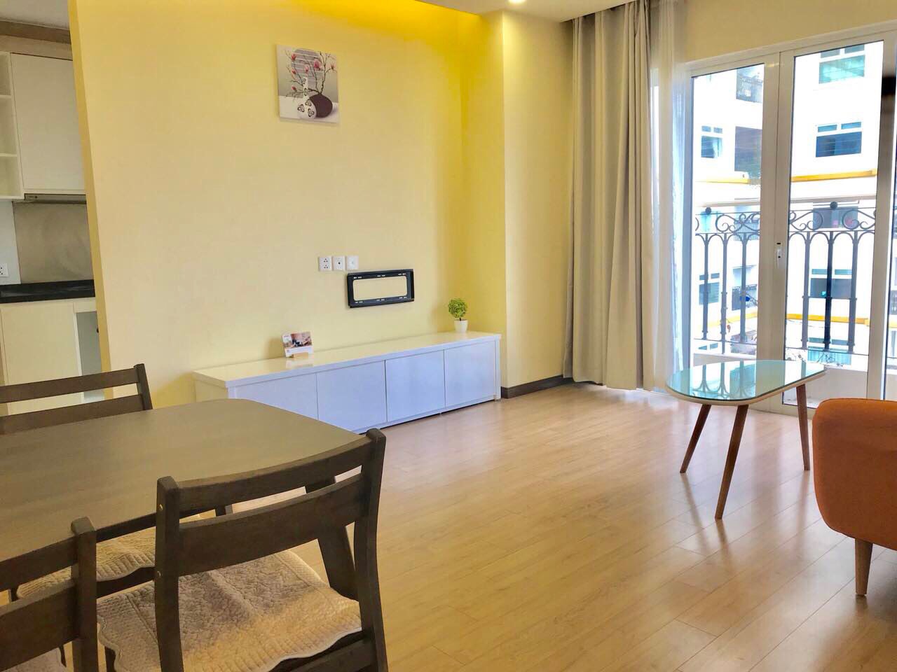 Cheap and splendid apartment for rent in Hoa Binh Green City, 505 Minh Khai street, Hai Ba Trung district!