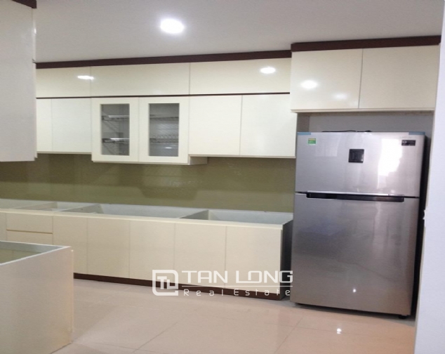 Cheap apartment for rent with 3 bedrooms in Diploma Corp, Xuan Tao street, Tay Ho district! 6