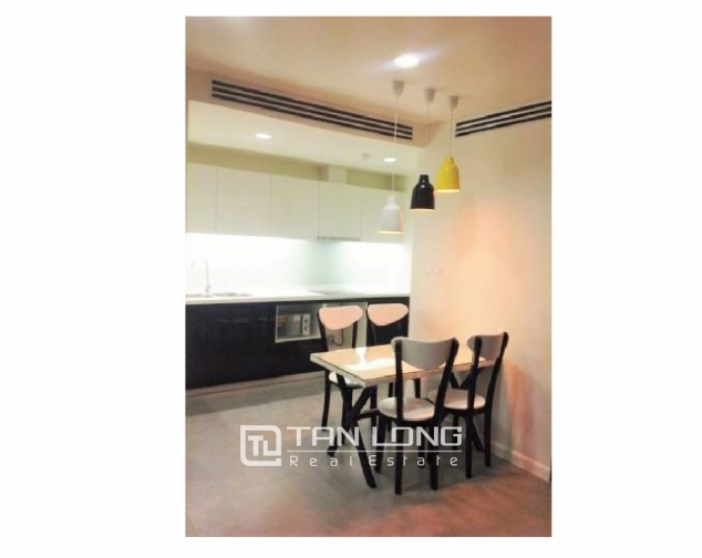 Classical 1 bedroom apartment for rent in Watermark, Lac Long Quan str, Tay Ho dist 4