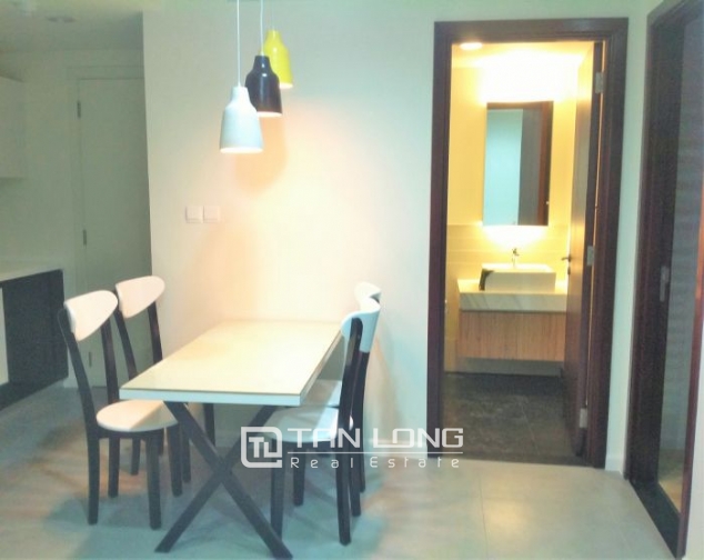 Classical 1 bedroom apartment for rent in Watermark, Lac Long Quan str, Tay Ho dist 5