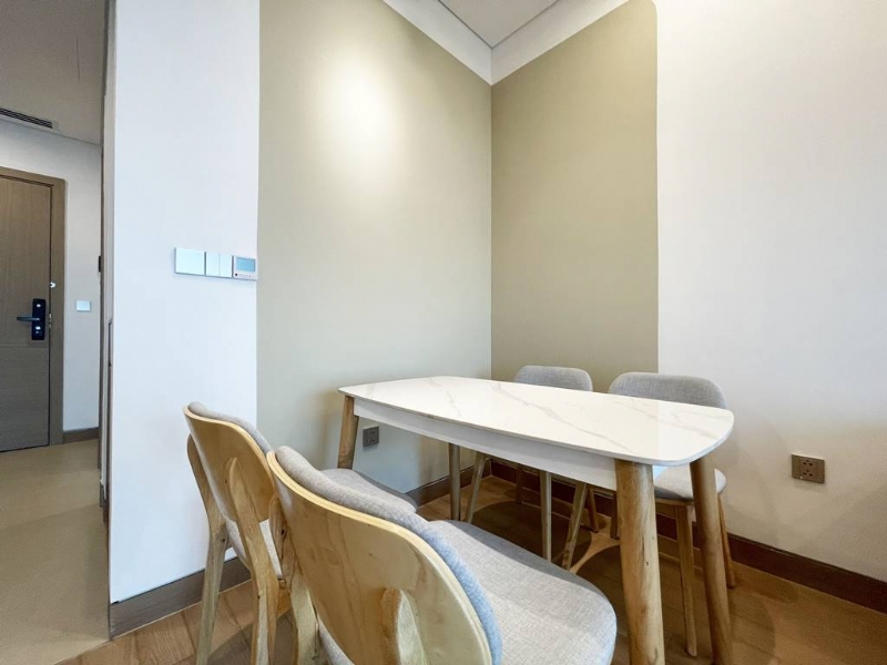 Contemporary Serviced Studio Apartment for Rent at Lancaster Luminaire 5