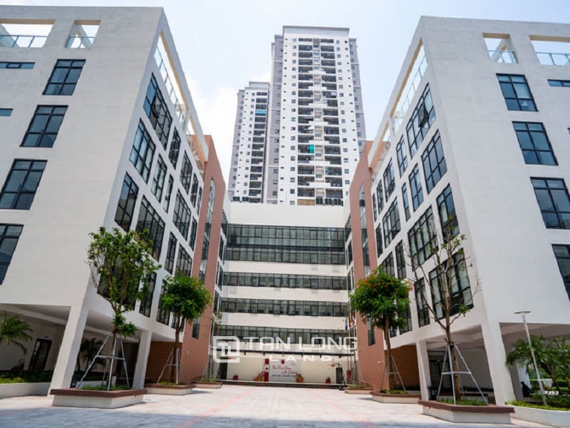 CORNER 3BRs apartment on the 29th floor for rent in Sunshine Riverside, Ciputra, Tay Ho 4