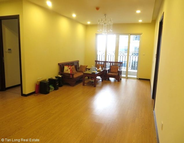 Cozy 3 bedroom apartment for rent in Hoa Binh Green, Hai Ba Trung, Hanoi 1
