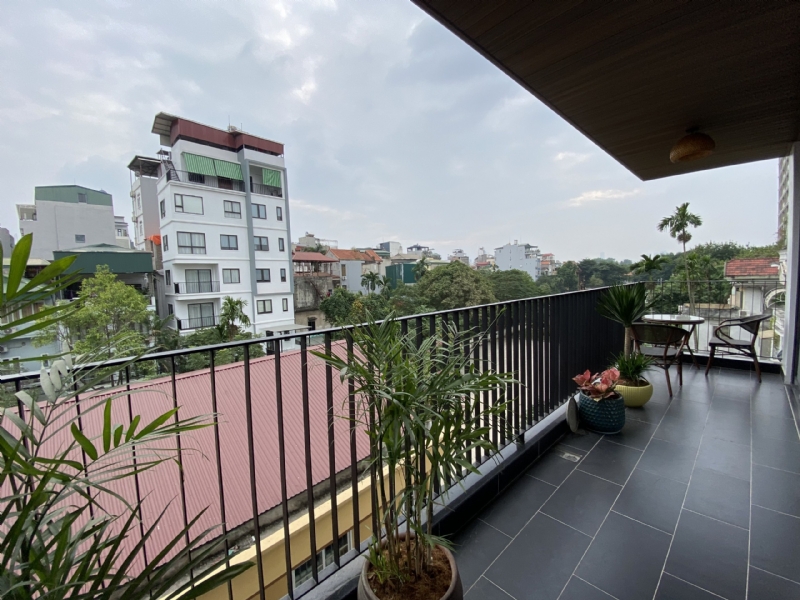 Cozy serviced apartment with a swimming pool for rent on Dang Thai Mai St Tay Ho 2