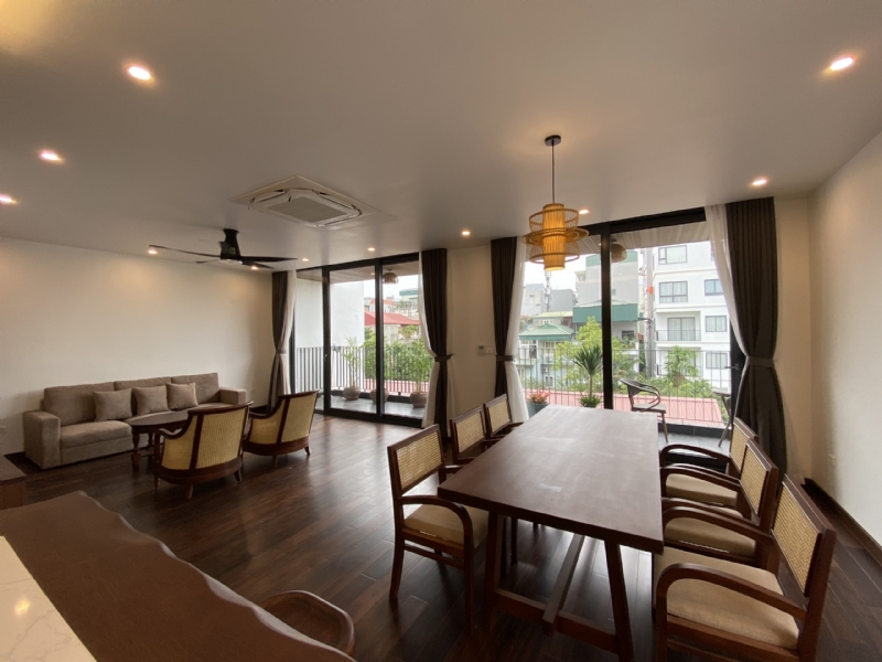 Cozy serviced apartment with a swimming pool for rent on Dang Thai Mai St Tay Ho 3
