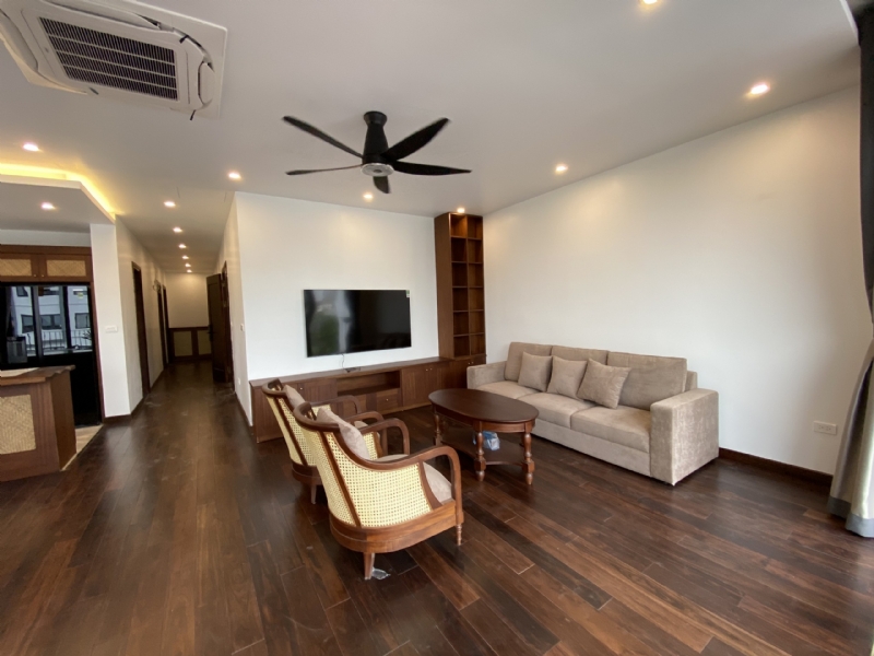 Cozy serviced apartment with a swimming pool for rent on Dang Thai Mai St Tay Ho 4