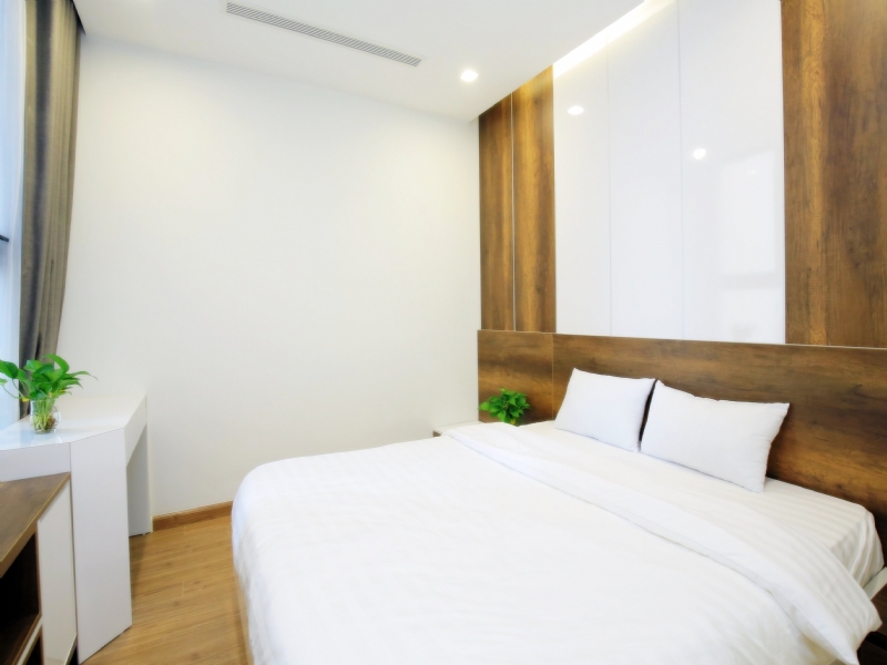 Delightful apartment for rent in Vinhomes Metropolis Ba Dinh 15