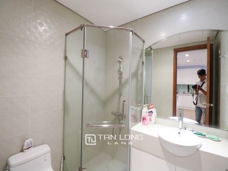 Elegant 2 bedroom apartment for rent in P5, Park Hill Times City 9