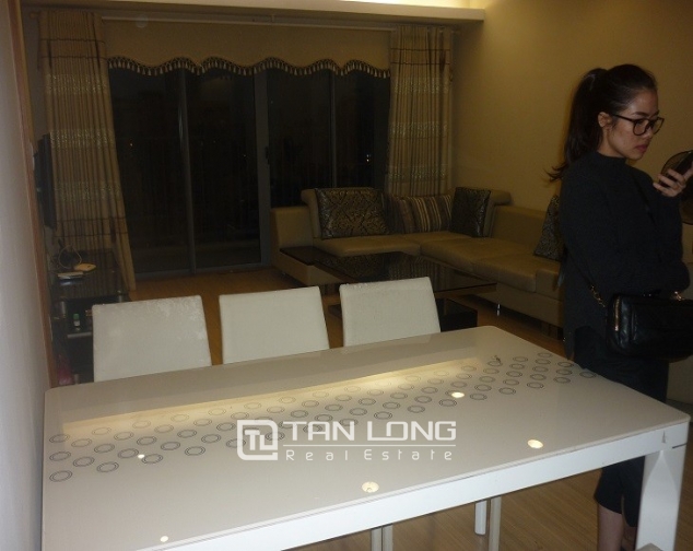 Elegant 2 bedrooms apartment for lease in Sky City, Lang Ha street 4