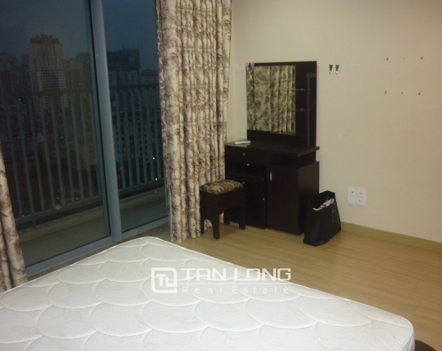 Elegant 2 bedrooms apartment for lease in Sky City, Lang Ha street 7