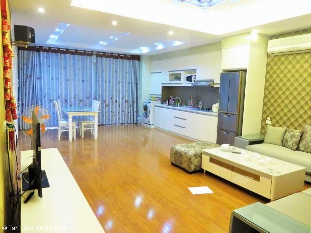 Elegant 3 bedroom apartment for rent in 713 Lac Long Quan, Tay Ho, Hanoi 1