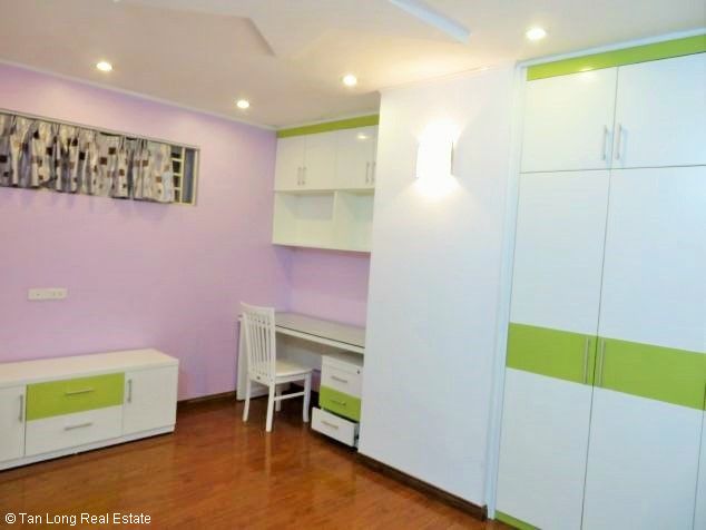 Elegant 3 bedroom apartment for rent in 713 Lac Long Quan, Tay Ho, Hanoi 10