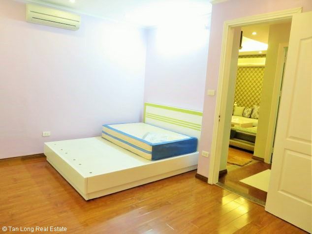 Elegant 3 bedroom apartment for rent in 713 Lac Long Quan, Tay Ho, Hanoi 8