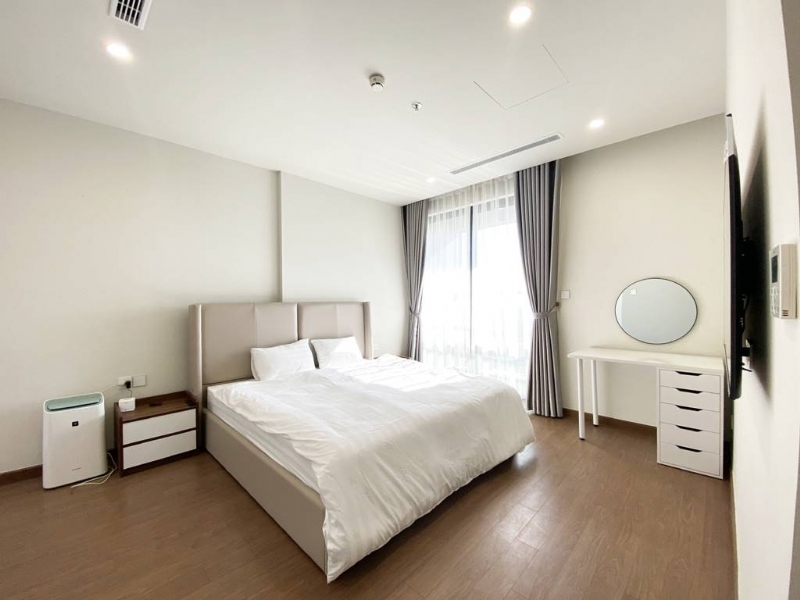 Elegant 3 bedrooms in The Matrix One Le Quang Dao for rent 5