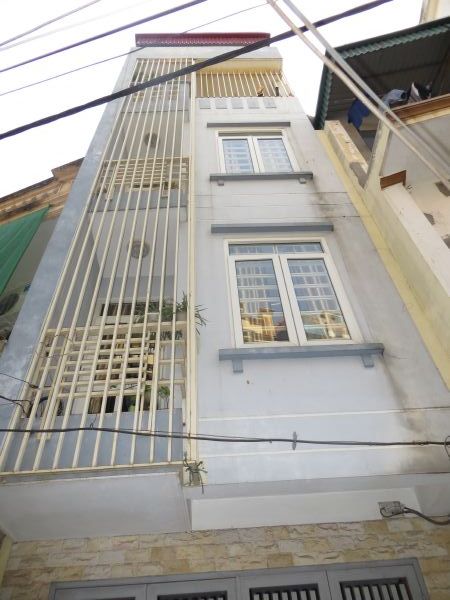 Elegant 5 storey house for rent in Nguyen Van Cu street, Long Bien, Hanoi