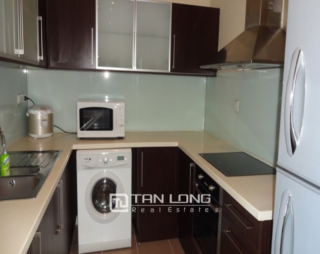 Elegant apartment in Pacific Place for lease, 3 bedrooms, 2 bathrooms 4
