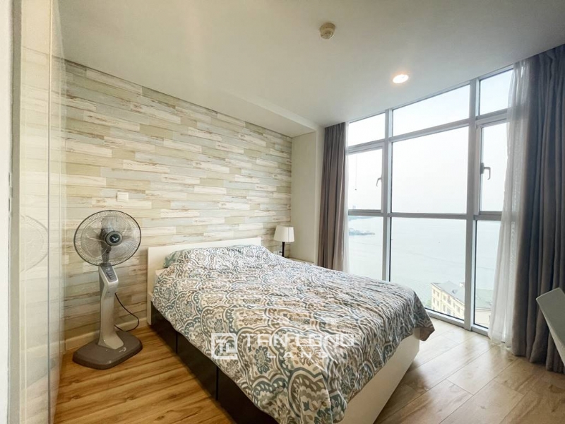 Fantastic lake - view 3BRs apartment for rent in Watermark Tay Ho 9