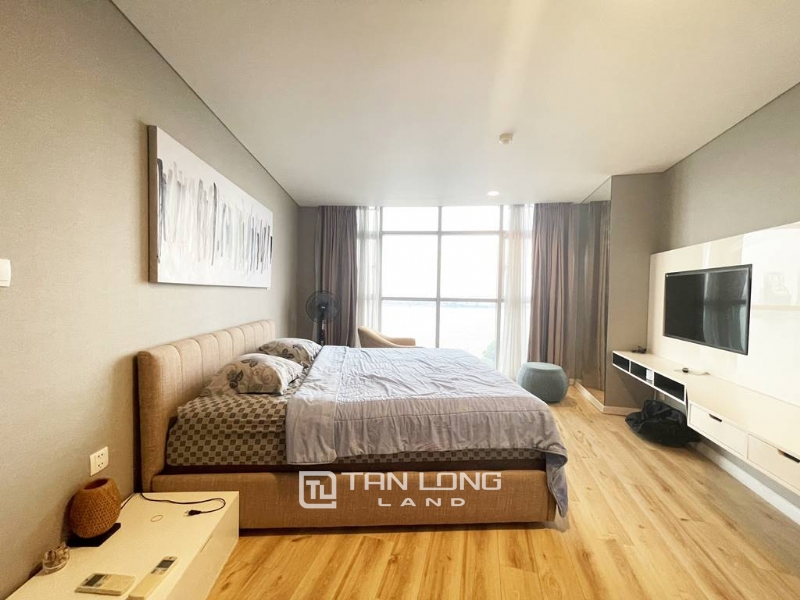 Fantastic lake - view 3BRs apartment for rent in Watermark Tay Ho 12