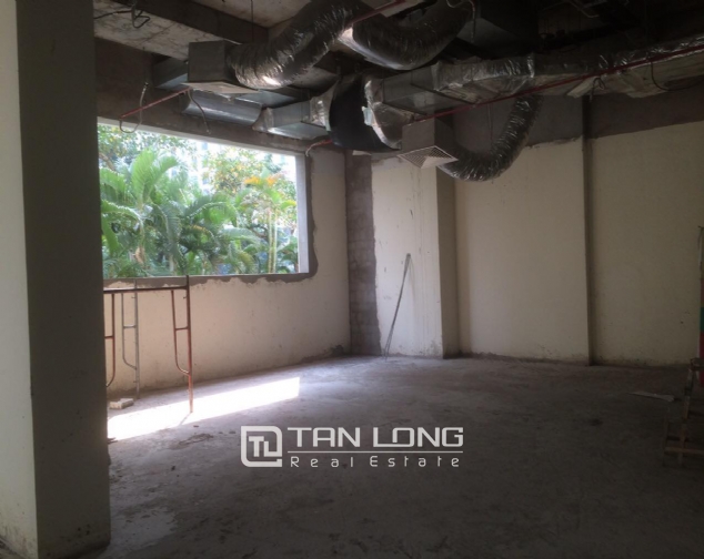 Fist floor in Royal City in Thanh Xuan dist, Hanoi for lease 2
