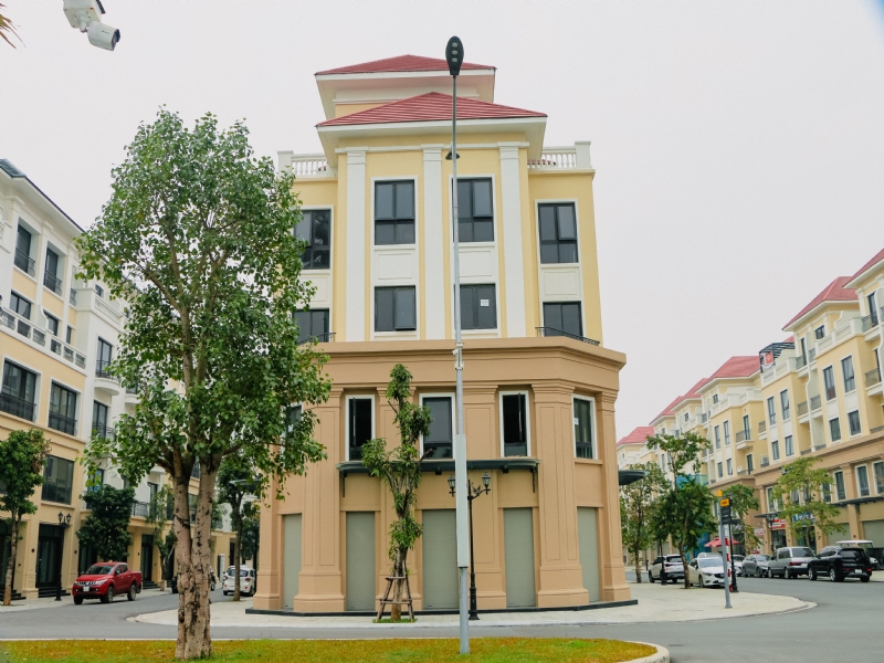 For rent: Corner townhouse in San Ho 1 Vinhomes Ocean Park 2, Area: 152m2, Near the internal park 1