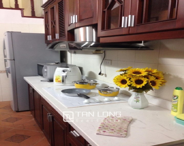 Full furnishing house for rent in Quan Ngua street, Ba Dinh district! 3