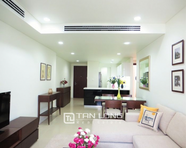 Fully decorated 2 bedroom flat for rent in Watermark, Lac Long Quan str, Tay Ho dist 2