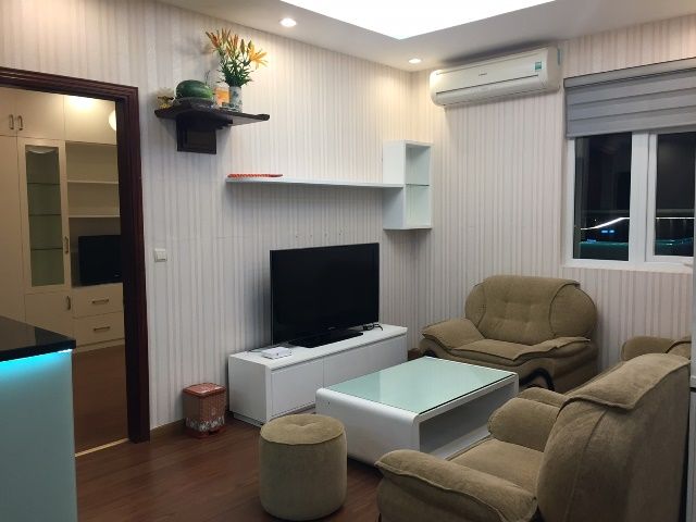 Fully equipped 2 bedroom apartment for rent in Trung Yen Plaza, Cau Giay dist, Hanoi
