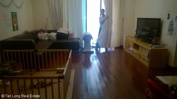 Fully equipped 2 bedroom apartment for rent in Vincom Center, Mai Hac De str, $2000/month 2