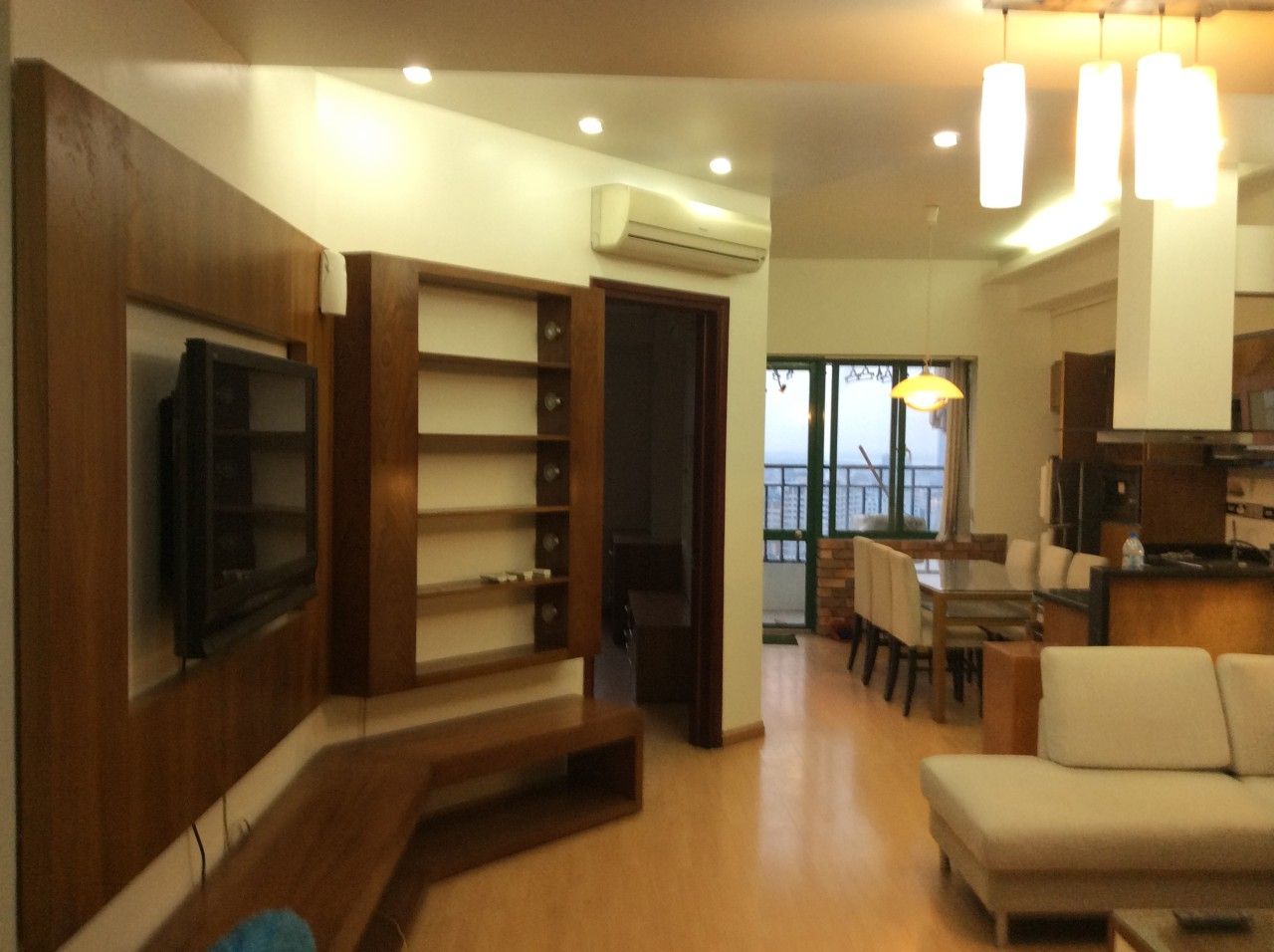 Fully equipped 3 bedroom apartment for rent in Kinh Do Building, Hai Ba Trung dist, Hanoi