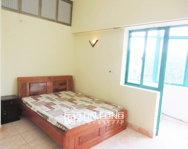 Fully furnished 2 bedroom apartment for rent in 671 Hoang Hoa Tham building, Ba Dinh dist 8