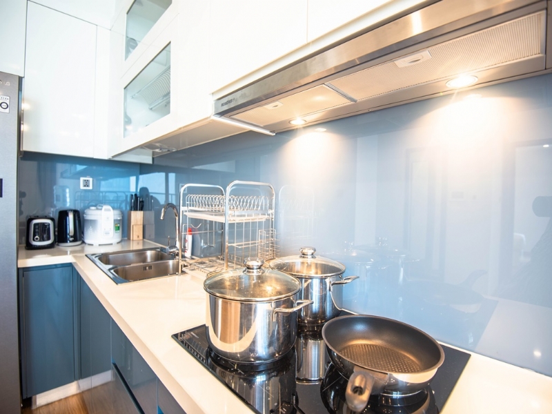 Fully furnished 2-bedroom apartment for rent in Vinhomes Metrolist Ba Dinh 7