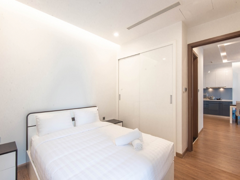 Fully furnished 2-bedroom apartment for rent in Vinhomes Metrolist Ba Dinh 15