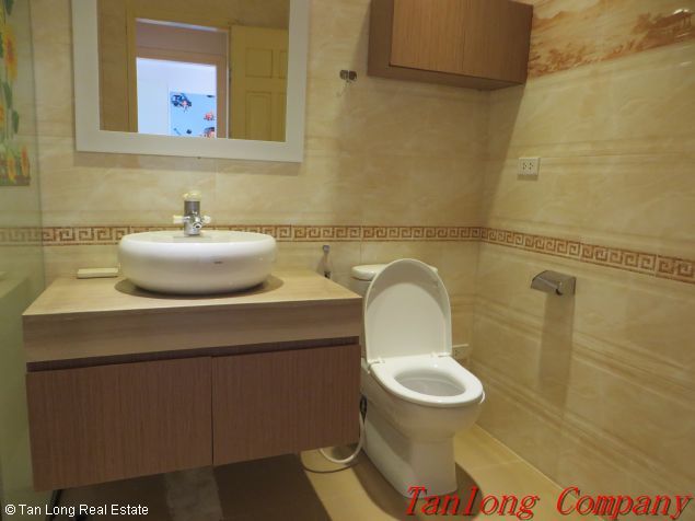 Fully furnished 3 bedroom apartment to lease in 25T2, Trung Hoa Nhan Chinh, Cau Giay, Hanoi 8