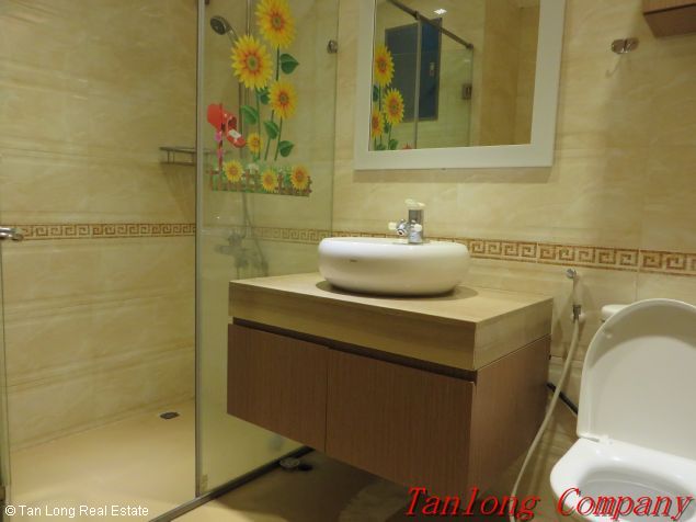 Fully furnished 3 bedroom apartment to lease in 25T2, Trung Hoa Nhan Chinh, Cau Giay, Hanoi 4