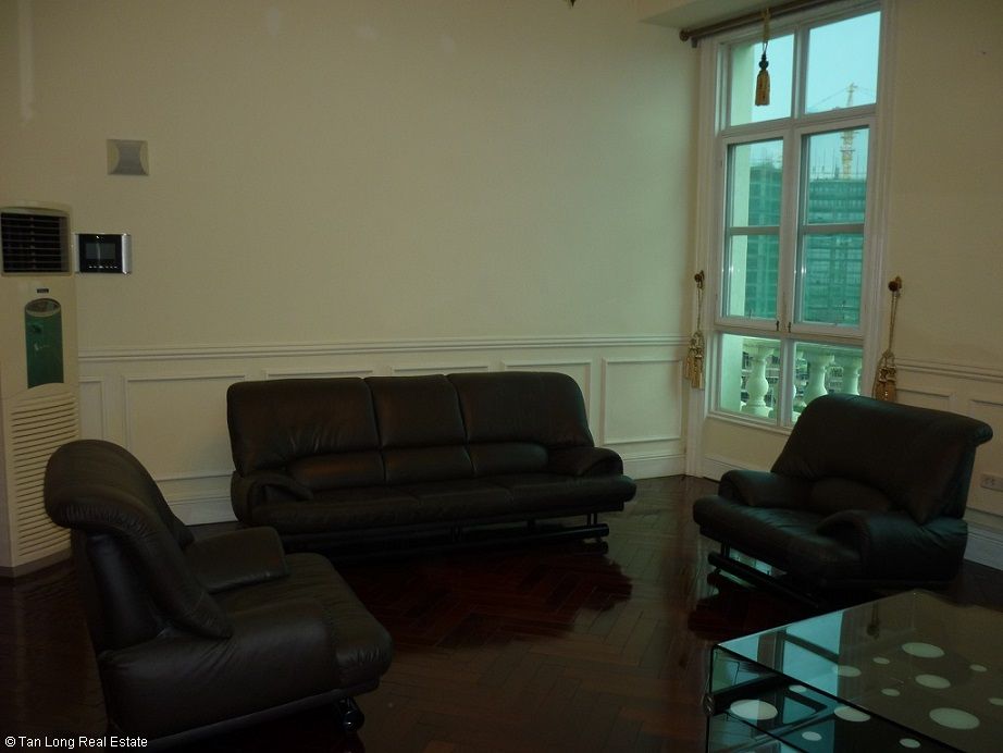 Fully furnished 3 bedroom apartment to rent in Block C, The Manor, Nam Tu Liem, Hanoi 1