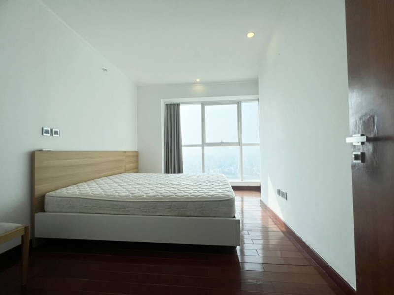Fully furnished 3BDs apartment for rent in L1 Ciputra 9