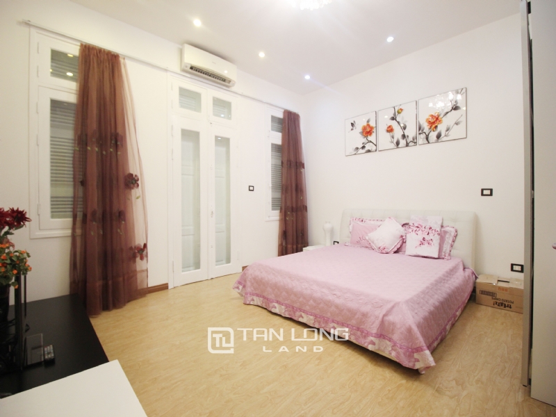 Fully furnished 4 bedrooms villa in Ciputra T block 7