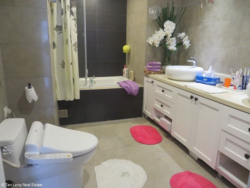Furnished 3 bedroom apartment for rent in Lancaster, Ba Dinh district, Hanoi. 3