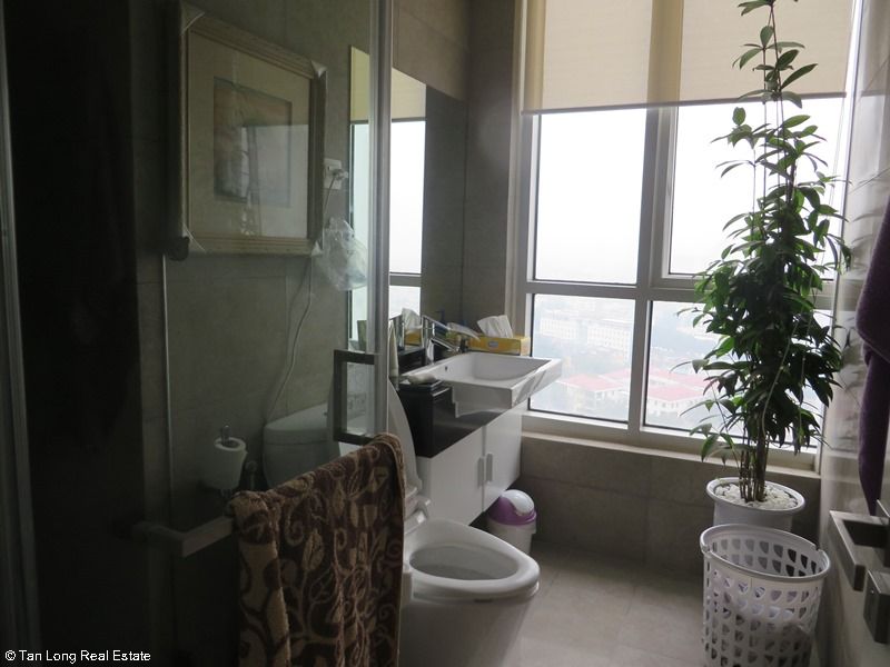 Furnished 3 bedroom apartment for rent in Lancaster, Ba Dinh district, Hanoi. 1