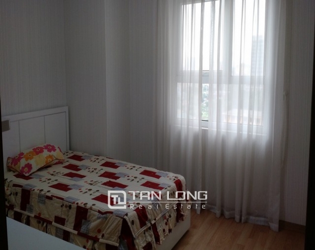 Glamorous 3 bedroom apartment in Golden Palace in Nam Tu Liem dist for lease 2
