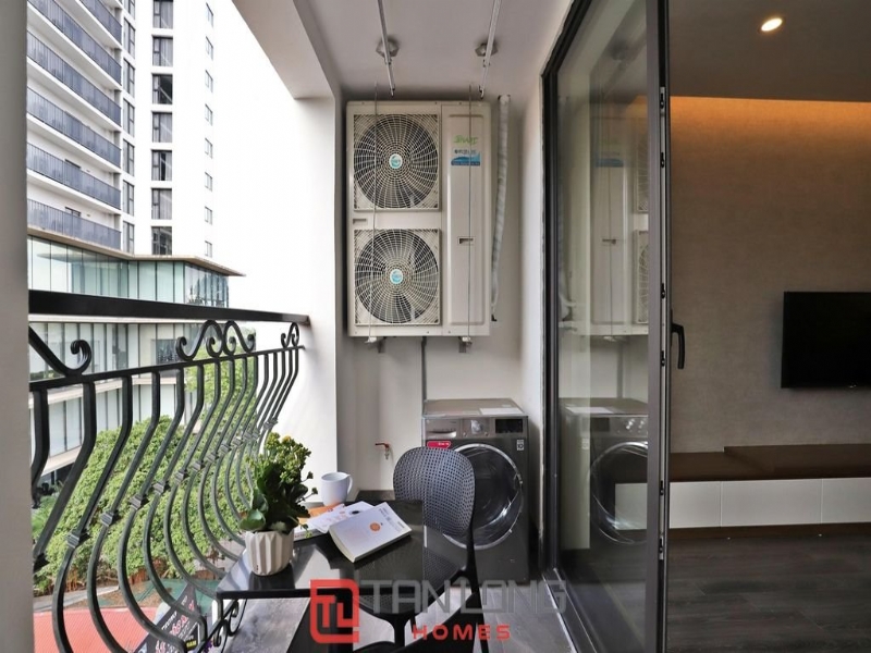 Glamorously 02 bedroom apartment for rent in Tay Ho street 19
