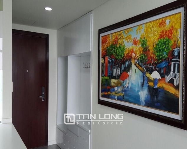 Glamorously Water mark  apartment in Lac Long Quan street, Tay Ho dist for lease 4