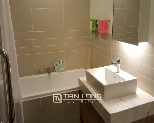 Glamorously Water mark  apartment in Lac Long Quan street, Tay Ho dist for lease 8