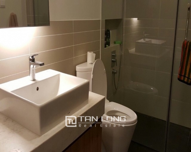 Glamorously Water mark  apartment in Lac Long Quan street, Tay Ho dist for lease 9