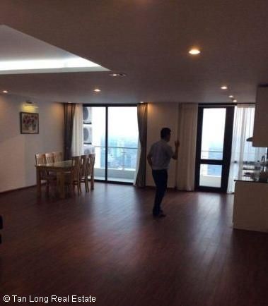 Gorgeous 3 bedroom apartment for rent in Song Hong Park View Tower, Thai Ha, Dong Da, Hanoi 2
