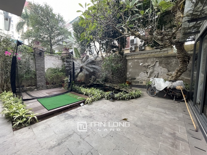 Gorgeous semi-detached house in Ciputra for rent 7